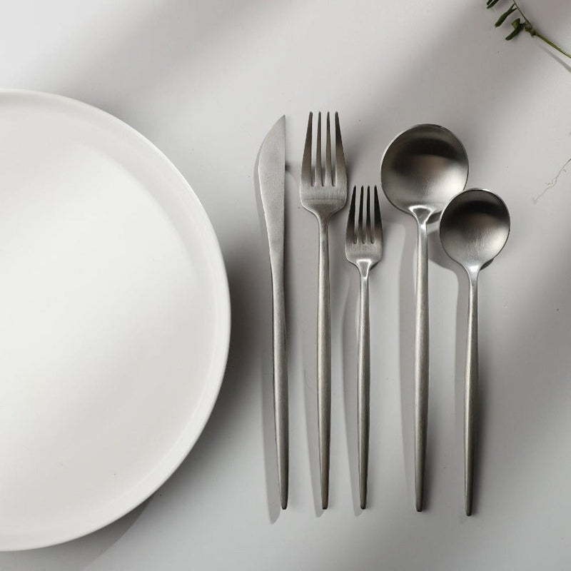 Aurora Besteckset – Minimalistisch, Zeitgemäß und Zeitlos