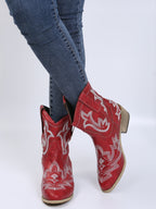Schnürstiefel mit Stickerei und Blockabsatz