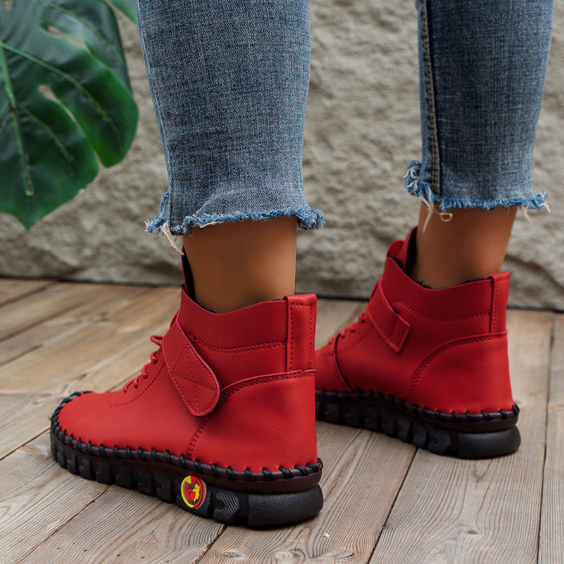 Schuhe aus Samt gefüttert