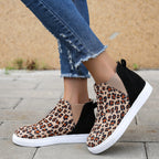 Schuhe im Leoparden-Print mit flachem Absatz