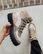 Stiefeletten im Leoparden-Print