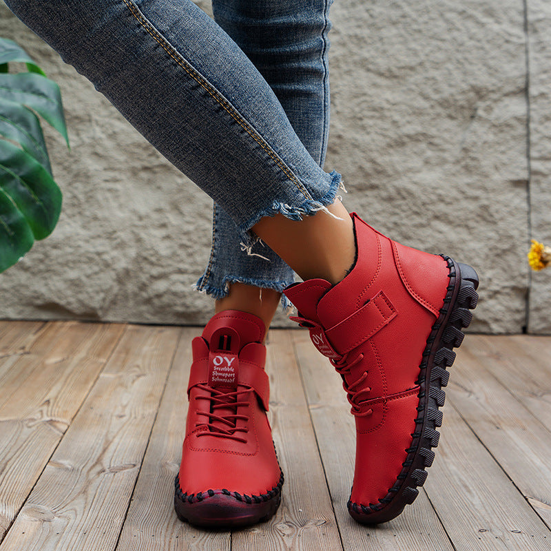 Schuhe aus Samt gefüttert