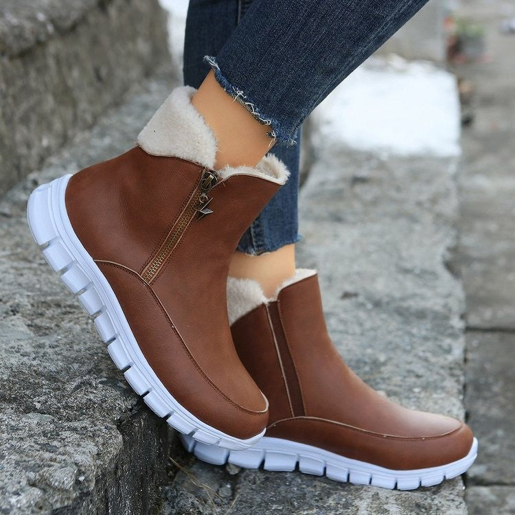 Stiefeletten gefüttert mit flachem Absatz