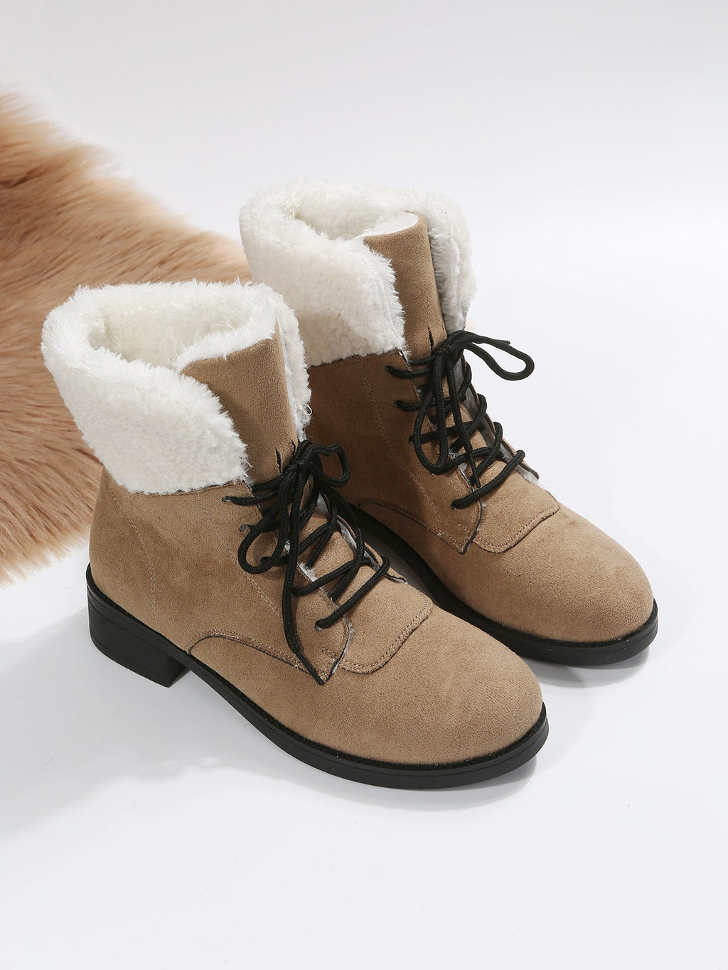Schnürstiefel gefüttert