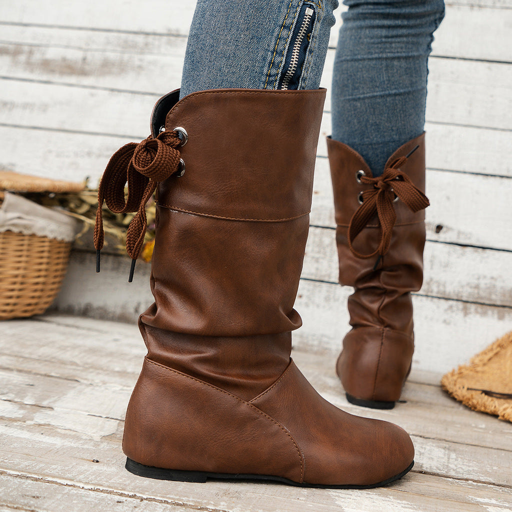 Wadenhohe Stiefel mit runder Zehenpartie
