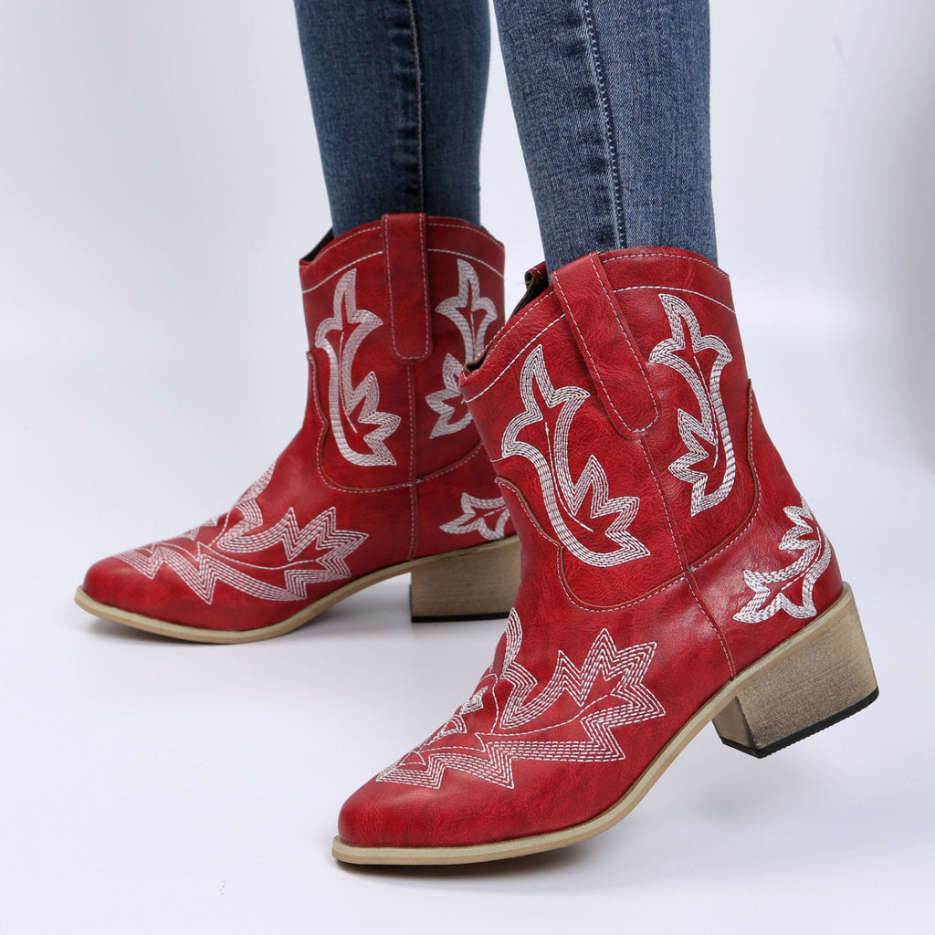 Schnürstiefel mit Stickerei und Blockabsatz