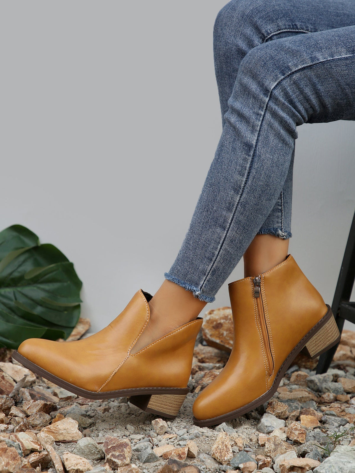 Chelsea-Boots mit Reißverschluss und Blockabsatz