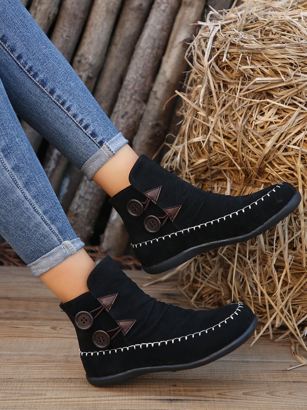 Schnürstiefel mit flachem Absatz
