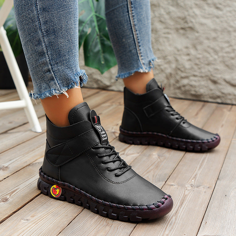 Schuhe aus Samt gefüttert
