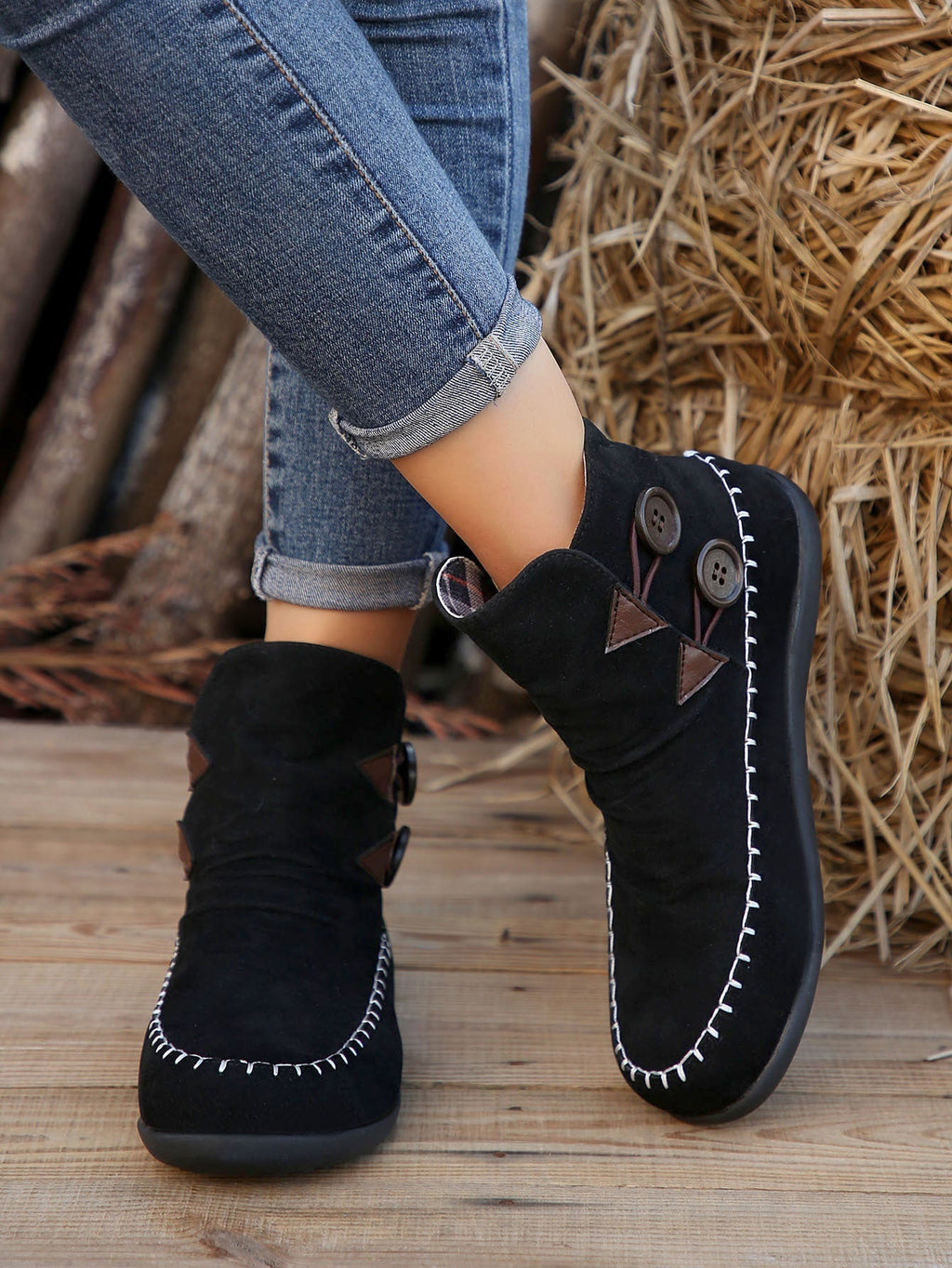 Schnürstiefel mit flachem Absatz