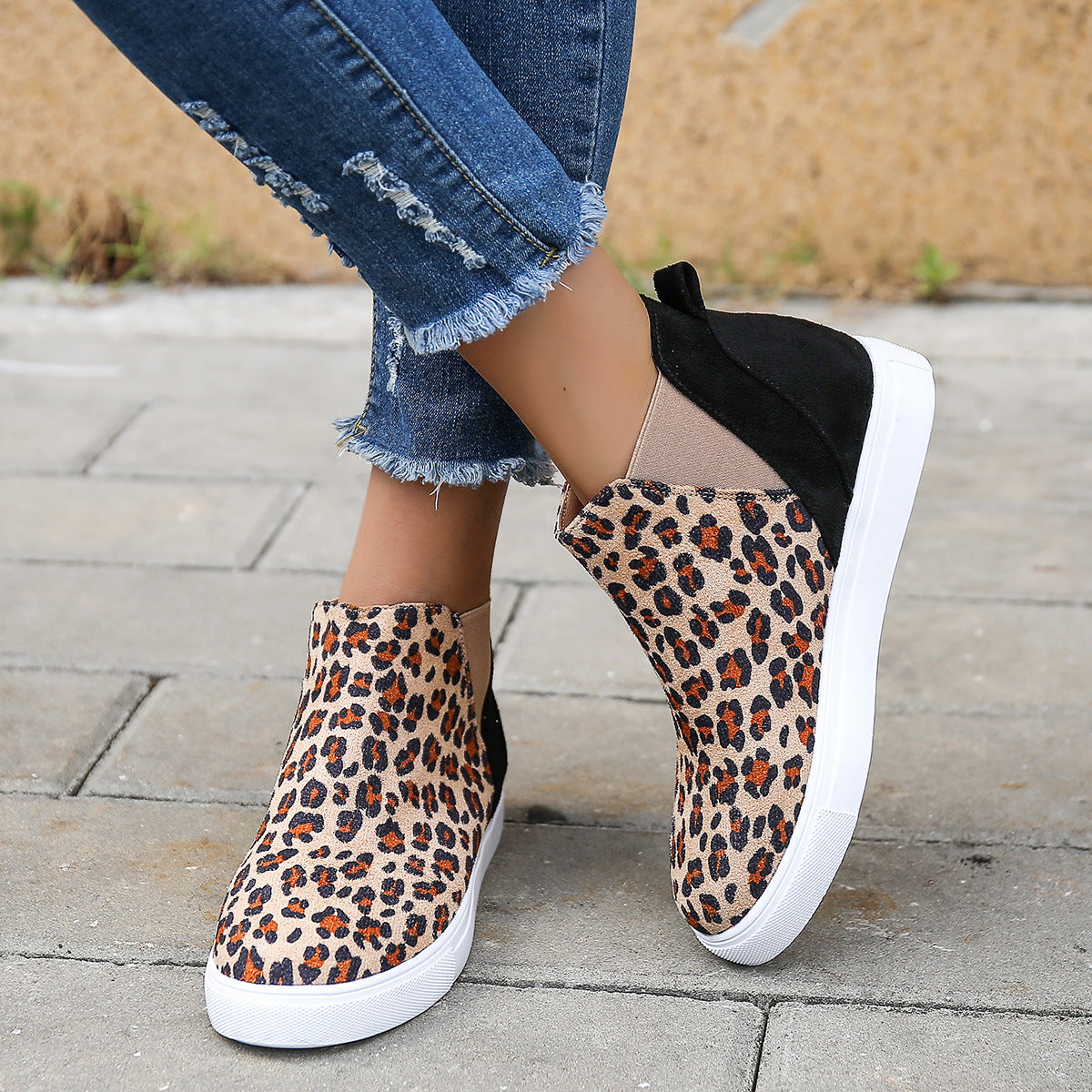 Schuhe im Leoparden-Print mit flachem Absatz