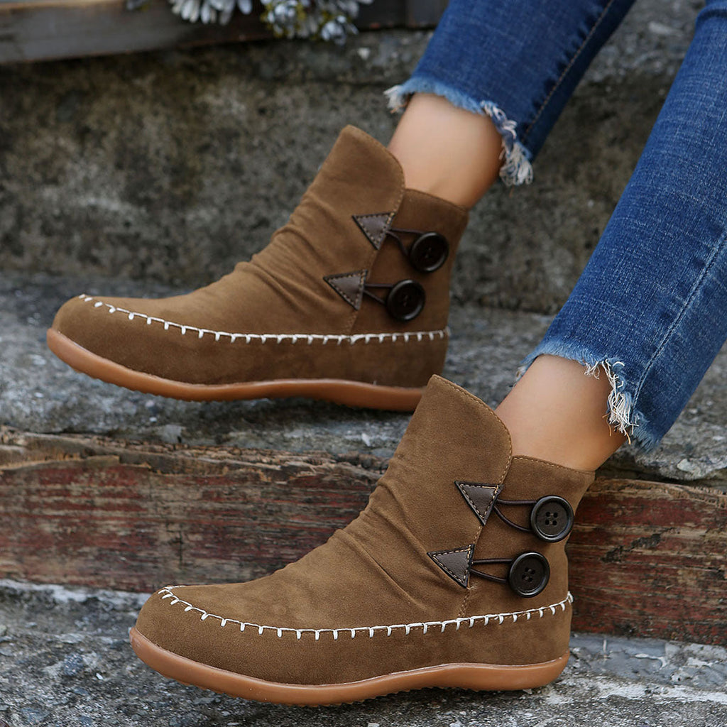 Schnürstiefel mit flachem Absatz