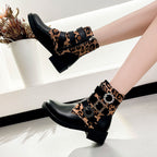 Stiefeletten im Leoparden-Print mit Schnalle und runder Zehenpartie