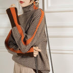 Gestreifter Rollkragenpullover