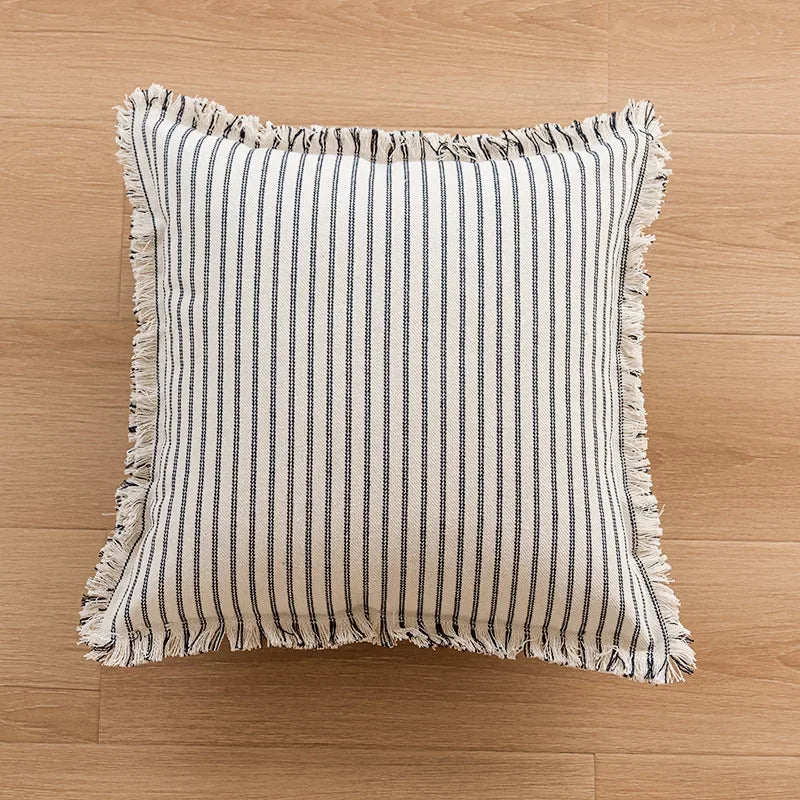 Jacquard Kissenbezug mit Fransen – Zeitlos und Bequem