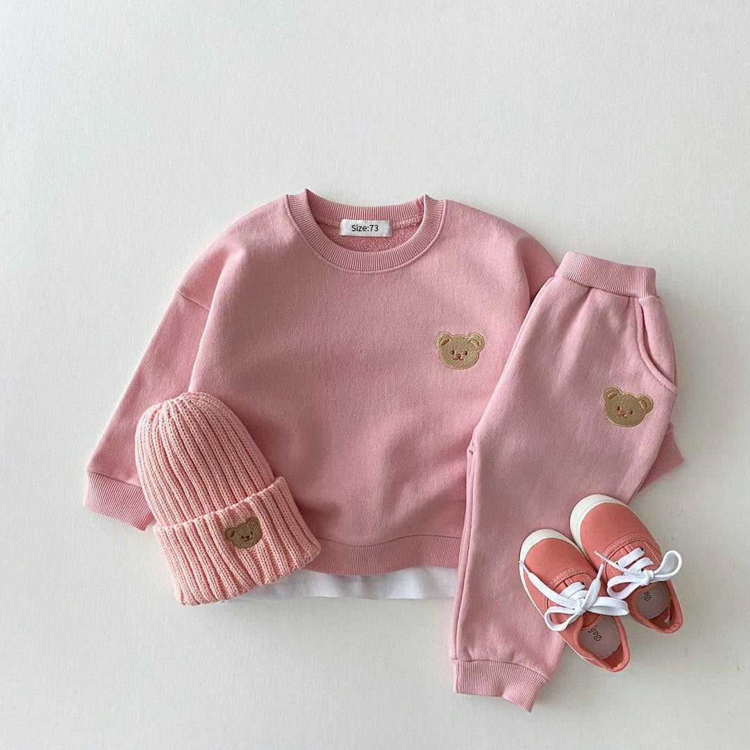 Niedliches Kinderoutfit – Bequem sowie verspielt