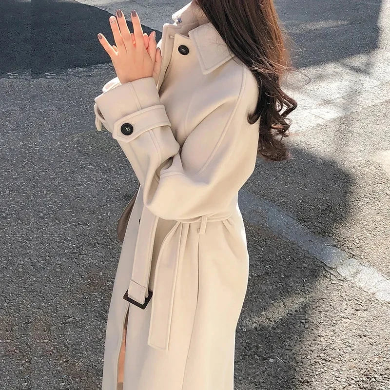 Langer Damenmantel mit Gürtel – Elegant sowie Warm für den Winter