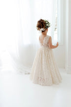Mädchenkleid für Hochzeit oder Fest: Elegante Spitze & Tüll