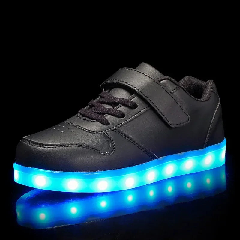 Strahlende Schrittmacher – LED-Schuhe für Kinder, die Leuchten