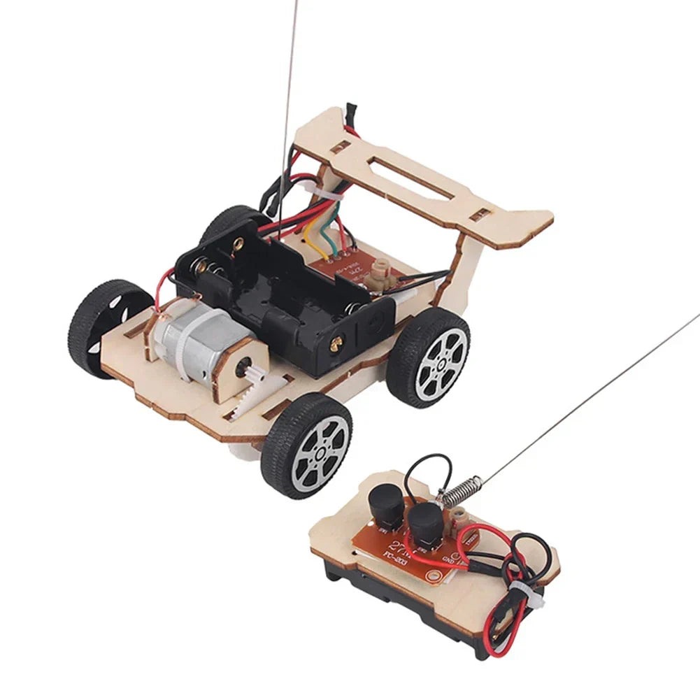 Bildungs Holz DIY Boot: Baue dein eigenes elektrisches Spielboot