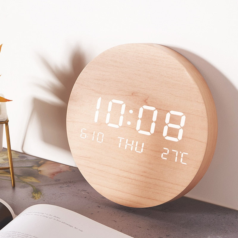 Holzuhr – Stilvolle Uhr für den Einsatz zu Hause und Büro
