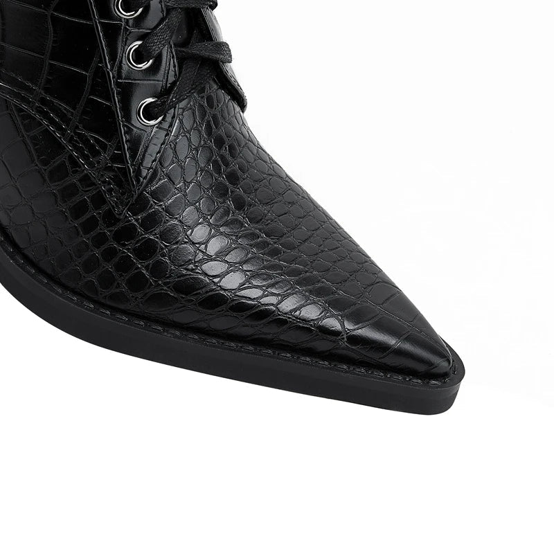 Damen Schnürstiefel inklusive Krokodilprägung – Western Stil mit Spitze