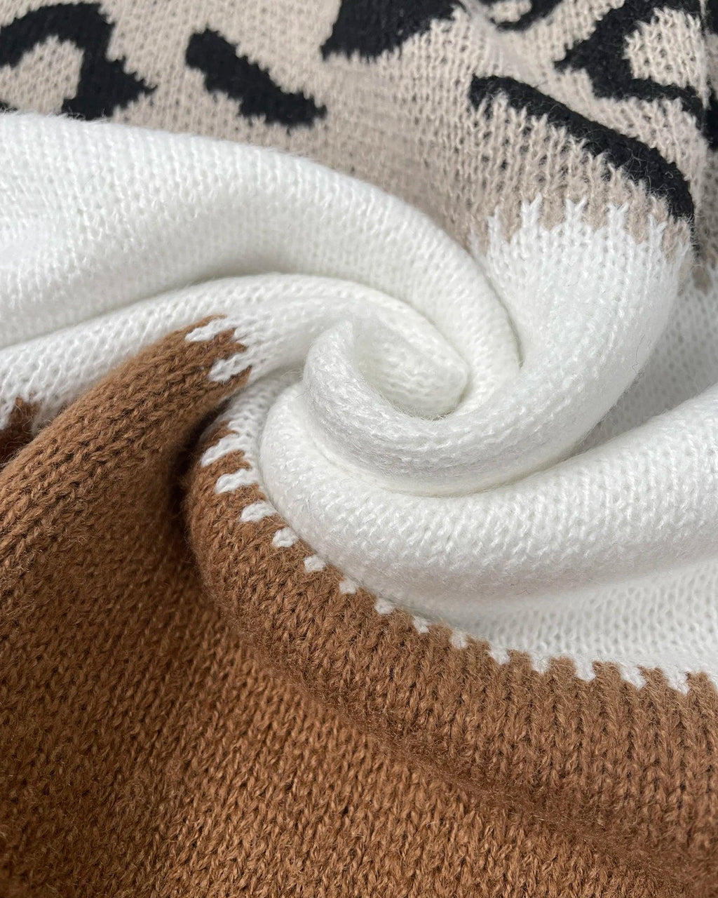 Farbblock Leopard Pullover