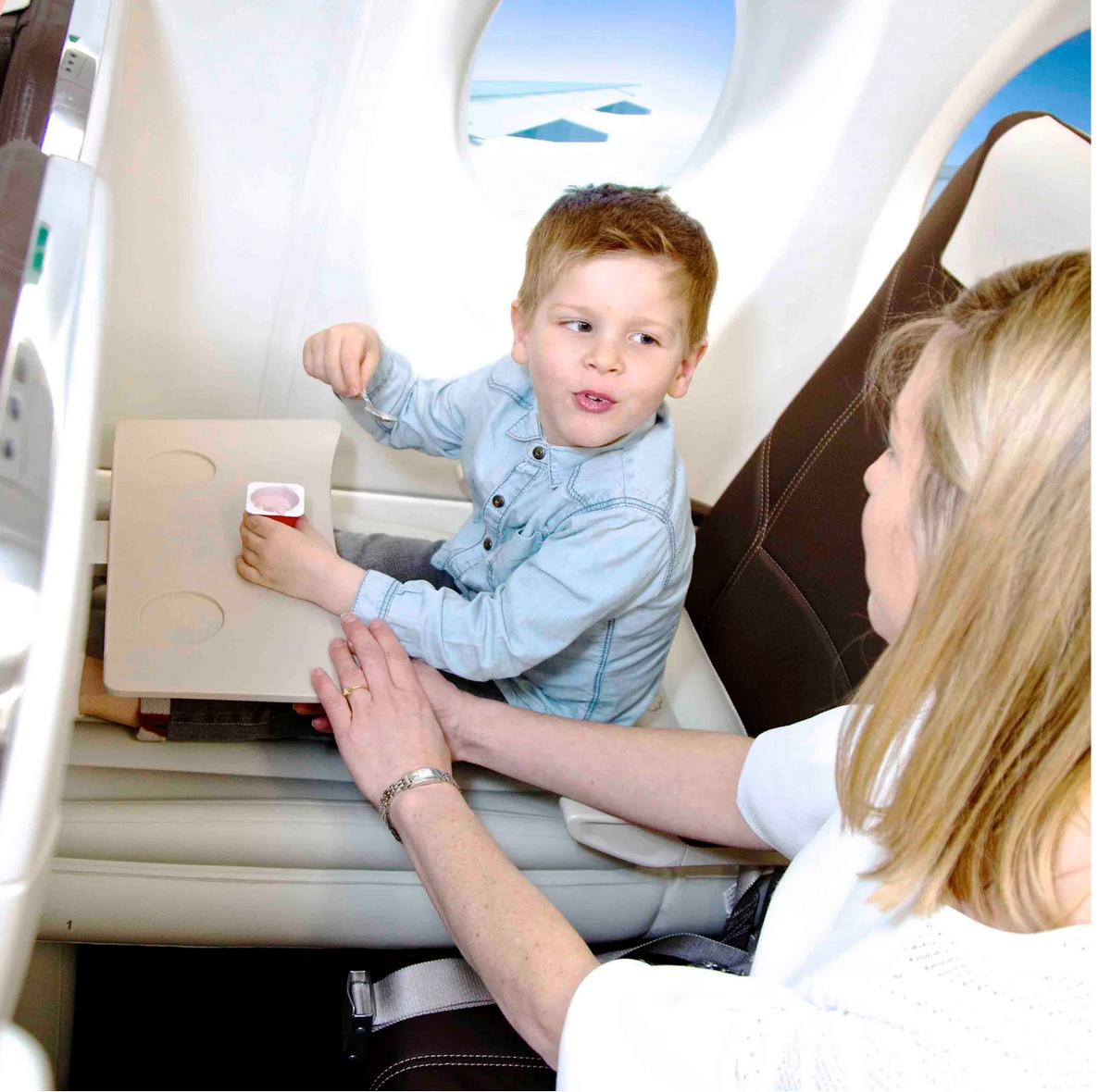 KidComfort Aufblasbares Flugzeugbett – Bequem und funktional für Kinder