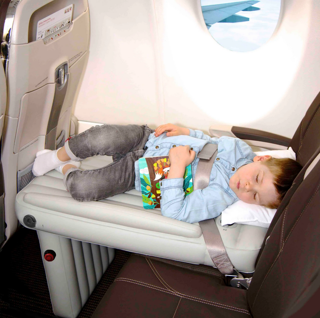 KidComfort Aufblasbares Flugzeugbett – Bequem und funktional für Kinder