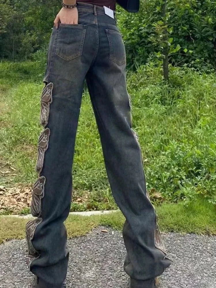 Jeans mit Aussparungen