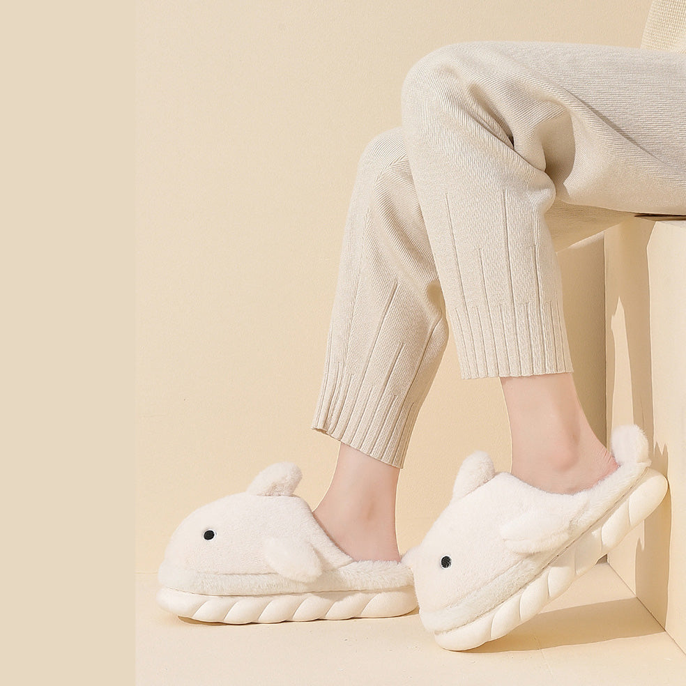 Flauschige Wal Pantoffeln – Kuscheliger Unisex Komfort
