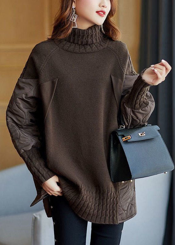 Einfacher Patchwork-Pullover mit Rollkragen