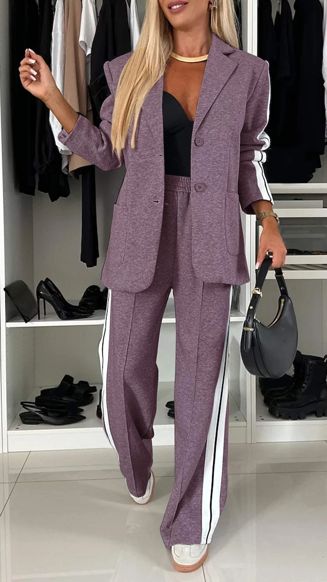 Eleganter Trainingsanzug inklusive Blazer – Stil trifft auf Komfort
