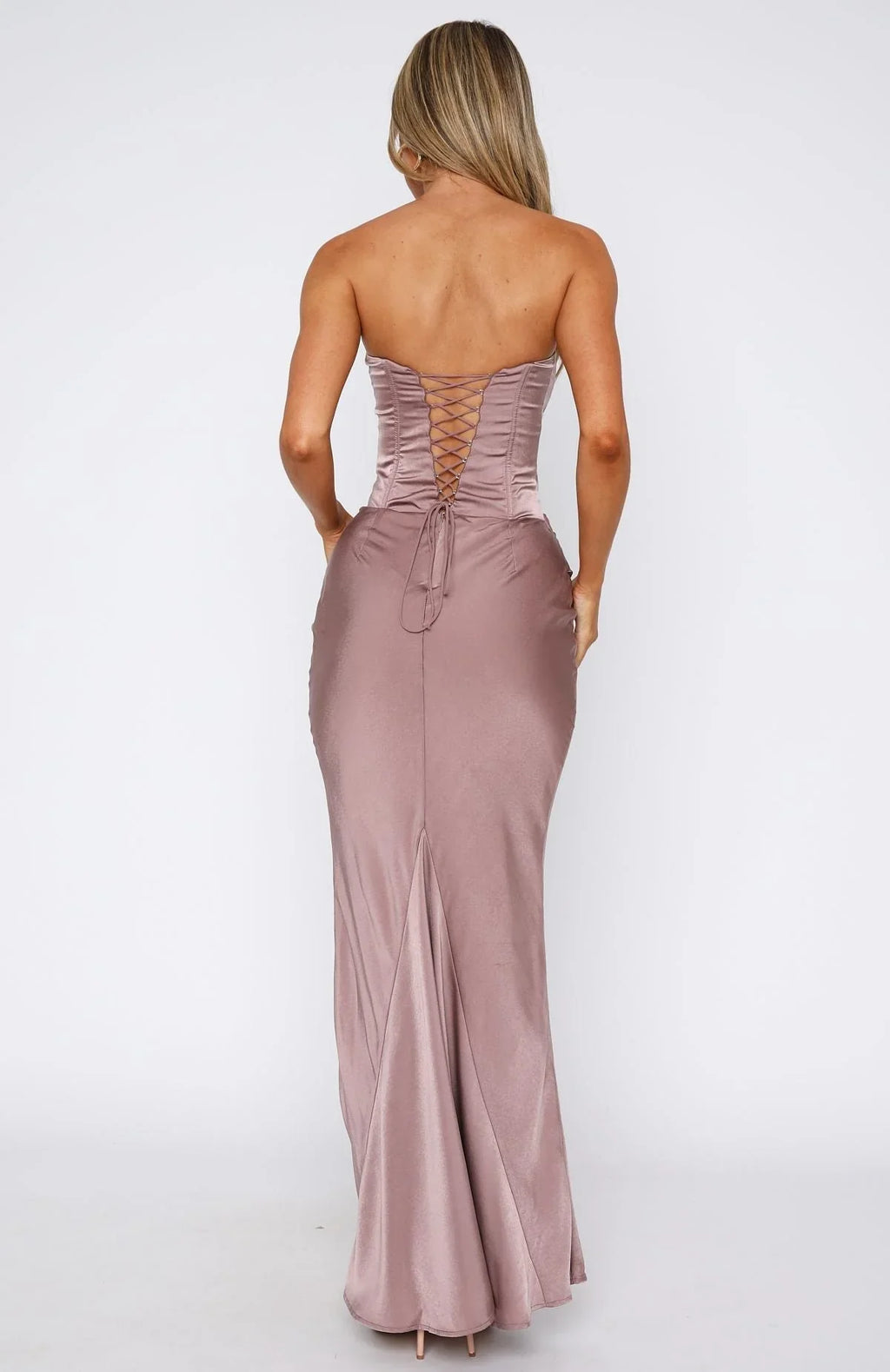 Mocha – Samt-Maxikleid
