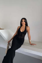 Rückenfreies Maxikleid mit Neckholder und Netzdetails