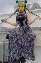 Hose mit ausgestelltem Schnitt, hoher Taille und Blumenmuster