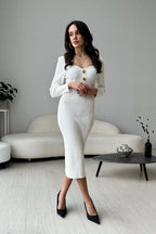 Figurbetontes Midikleid mit hoher Taille und Strickstruktur