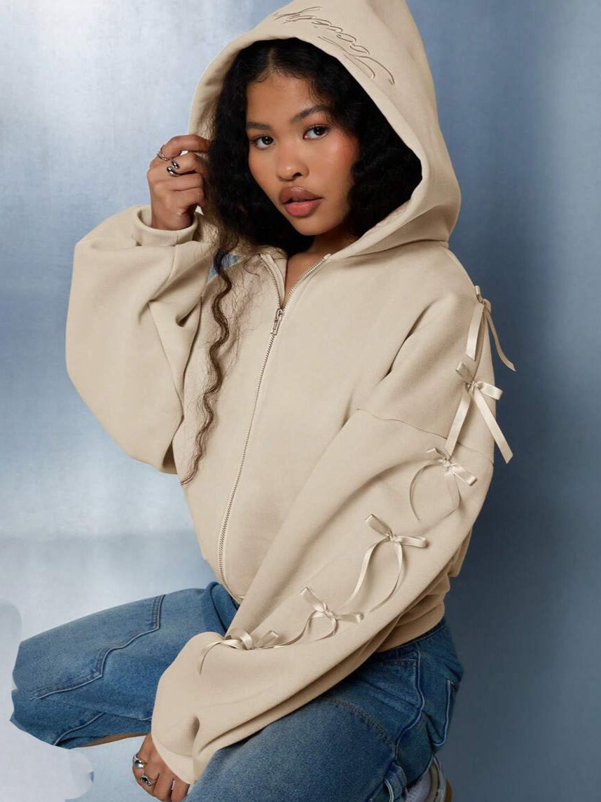 Hoodie mit Reißverschluss, Schleifendetail und Stickerei