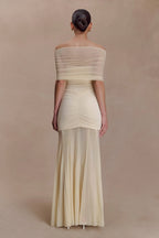 Caspian – Schulterfreies Maxikleid mit Mesh-Akzenten