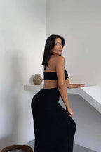 Rückenfreies Maxikleid mit Neckholder und Netzdetails