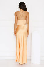 Spiced – Satin-Maxikleid mit V-Ausschnitt und Neckholder