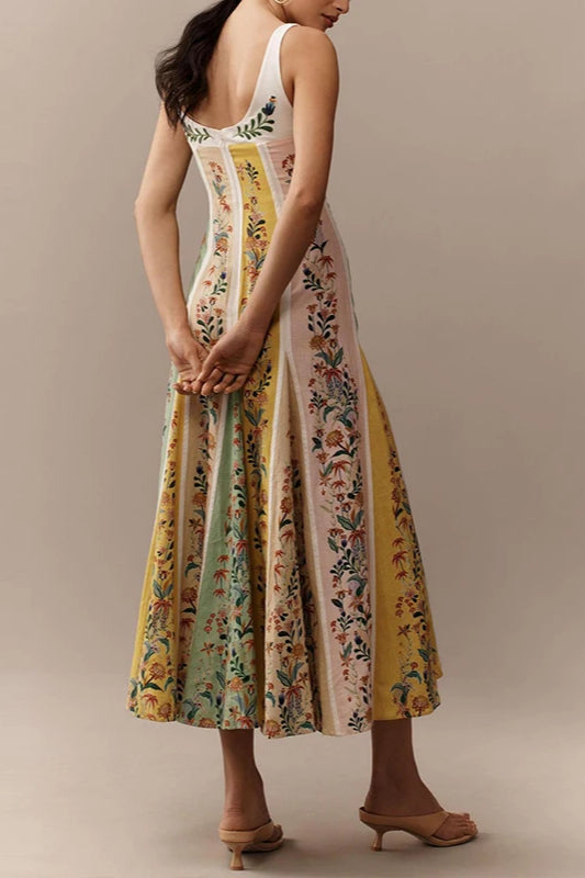 Kleid mit Neckholder und Blumenmuster in Chartreuse