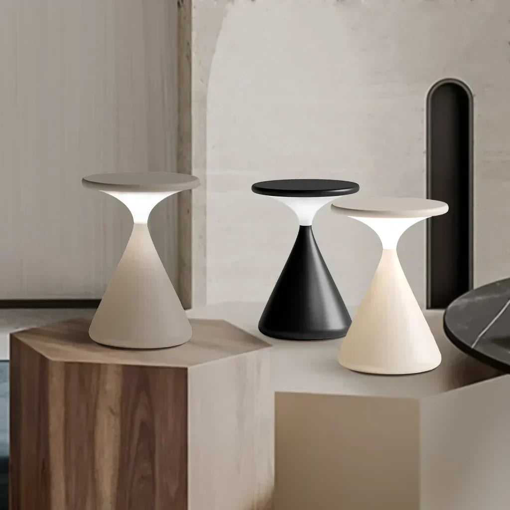 Aeron Sanduhr Dimmbares LED Tischlicht – Elegant sowie Kabellos