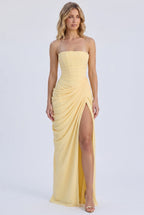 Splitted – Spitzen-Maxikleid mit Beinschlitz und Korsett-Schnürung