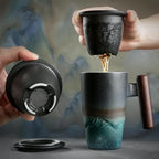 Handgefertigte Keramische Teetasse mit Sieb – Authentisches Design sowie Praktische Nutzung