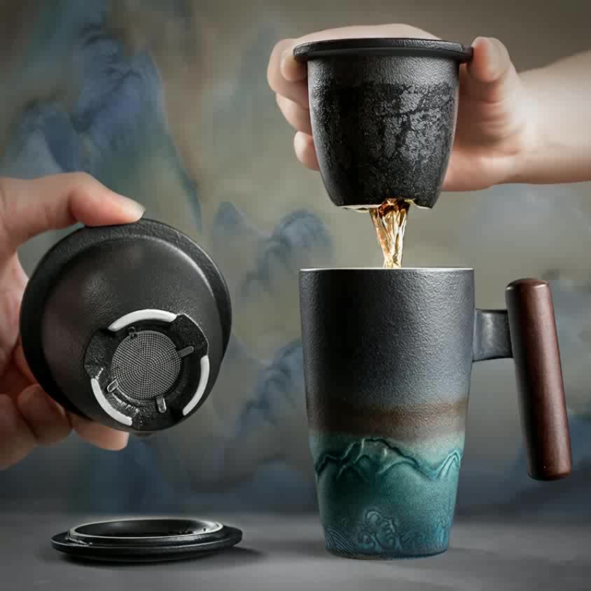 Handgefertigte Keramische Teetasse mit Sieb – Authentisches Design sowie Praktische Nutzung