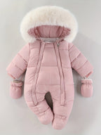 Frosty Baby Strampler – Luxus Winteroverall inklusive Kapuze für die kälteren Monate
