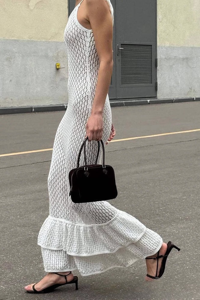 Rückenfreies Maxikleid mit V-Ausschnitt und Rüschen