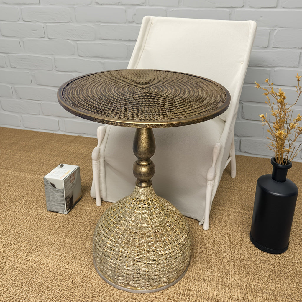 Handgefertigter Wassergras-Couchtisch: Antike Bronzeoptik