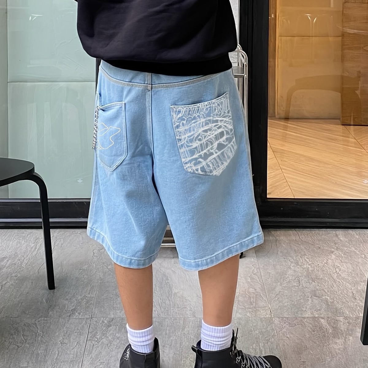 Lässige Bermuda-Denim-Shorts – Lockere Passform inklusive Stilvollen Blumenstickereien